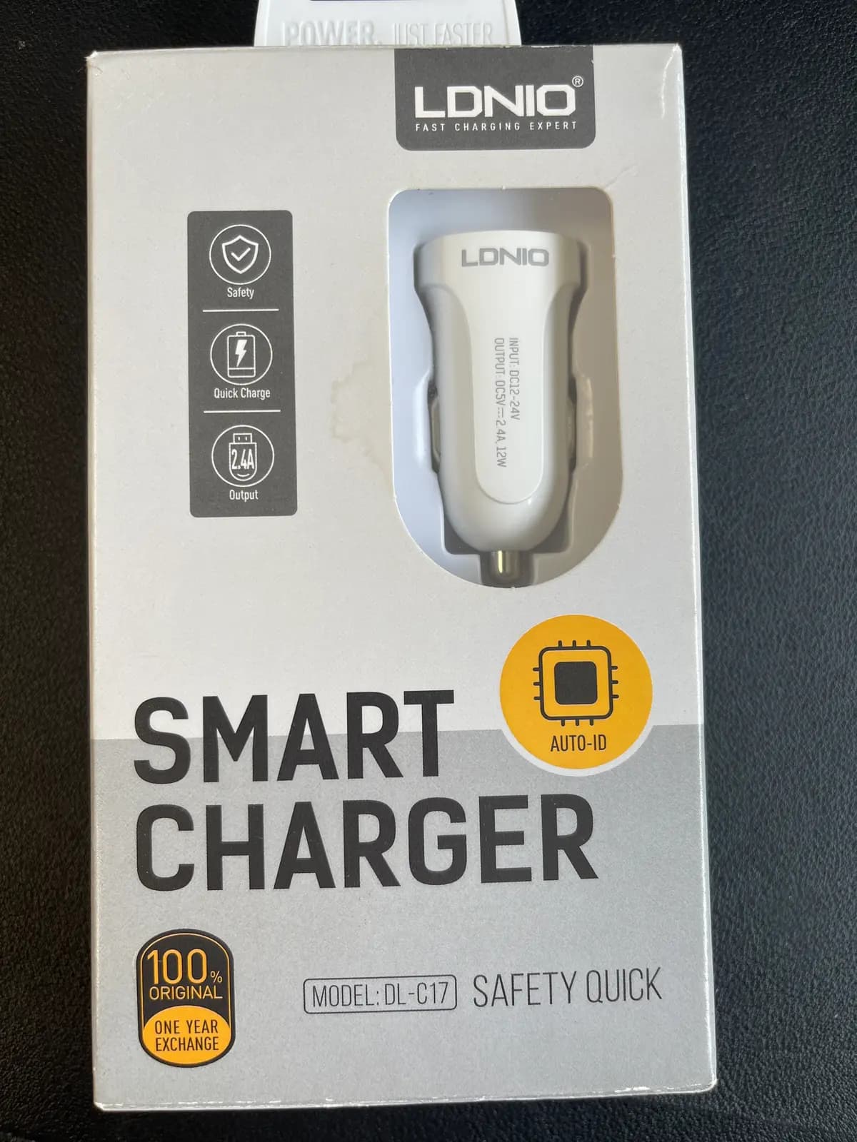 Car charger LDNIO DL-C17, 1x USB, 12W + USB-C cable (white)