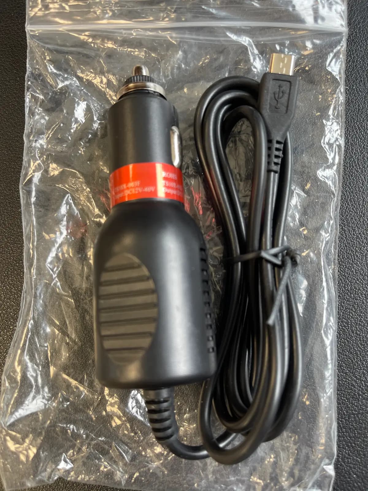 Automobilinis įkroviklis Micro USB, juodas