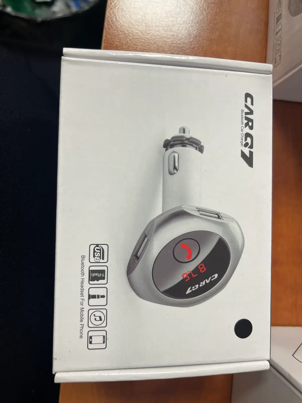 FM siudtuvas Q7 2*USB