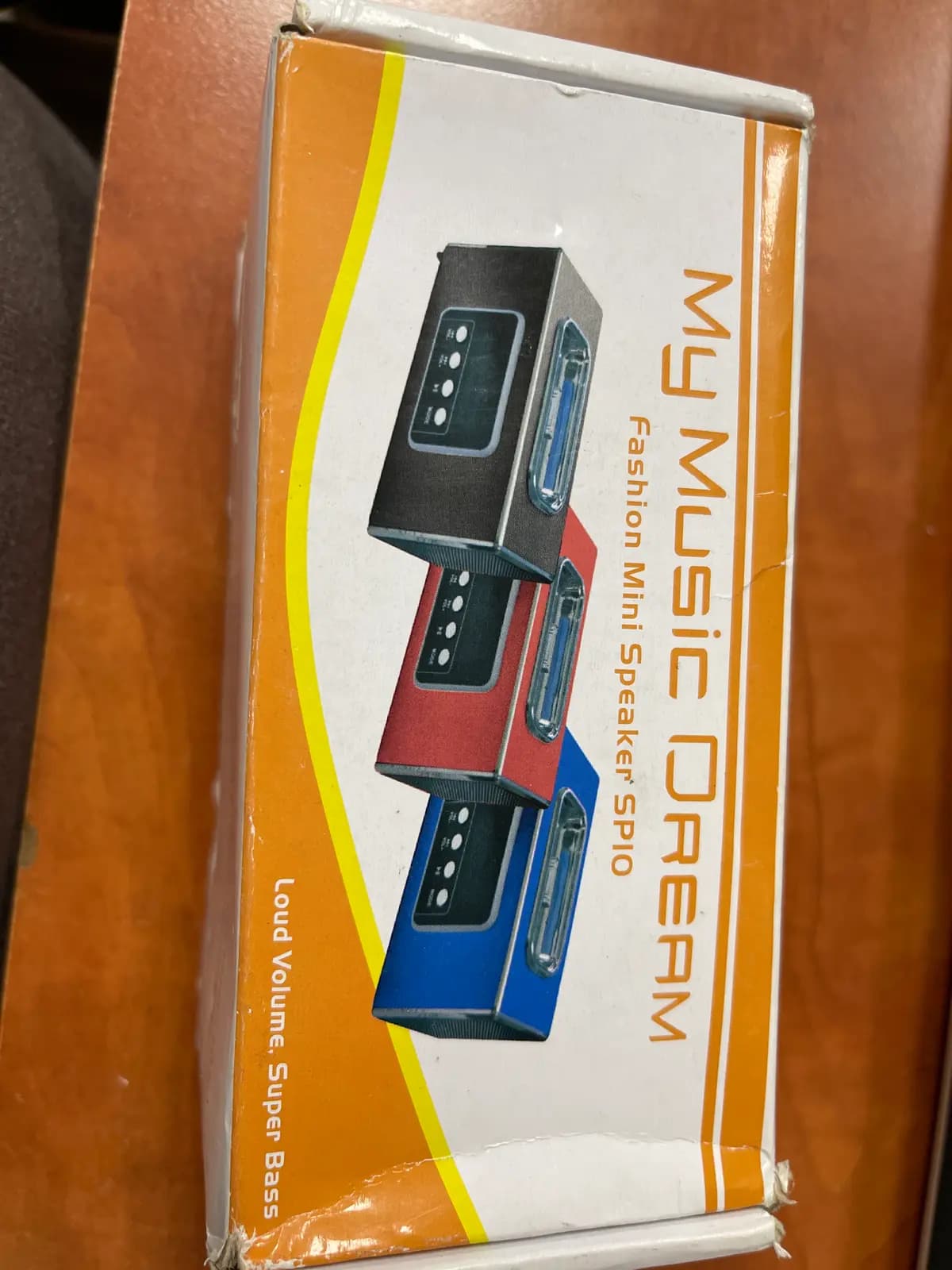 Nešiojamoji muzikinė kolonėlė be „Bluetooth“, su USB jungtimi ir įkraunamu akumuliatoriumi